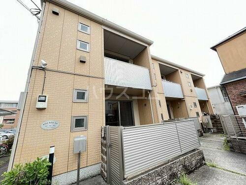 東京都世田谷区弦巻１丁目 2階建