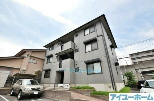 グランドソレーユ赤坂 3階建