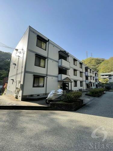 兵庫県神戸市兵庫区平野町字天王谷東服山 3階建 築31年