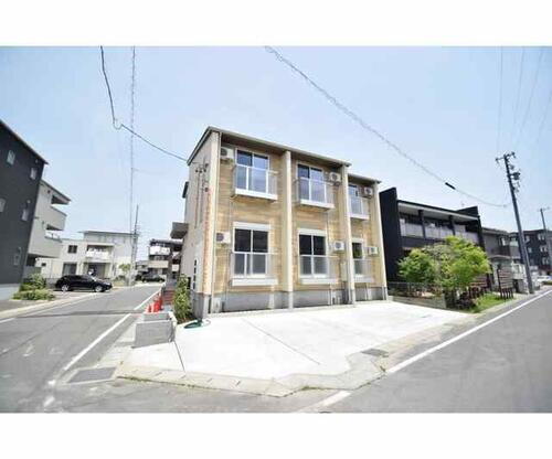 Ｓｔ．桜館 2階建