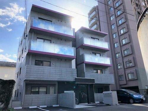 北海道札幌市中央区南七条西２４丁目 4階建 築5年9ヶ月