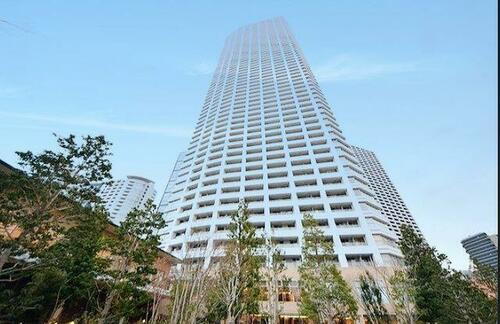 東京都新宿区西新宿５丁目 地上60階地下2階建 築6年11ヶ月