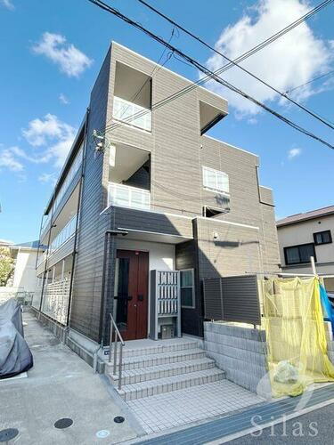 兵庫県神戸市東灘区田中町３丁目 3階建