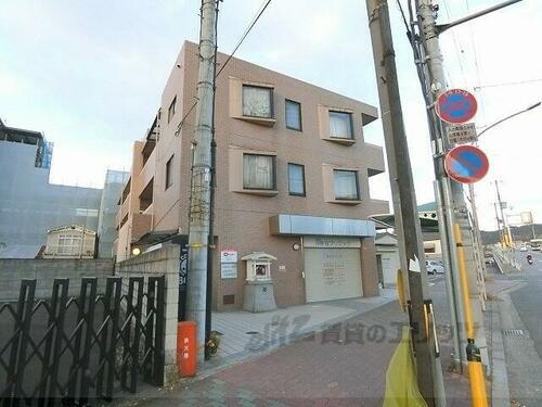 京都府京都市南区東九条河西町 3階建