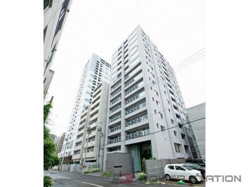 ライオンズ札幌大通グランフォート 15階建
