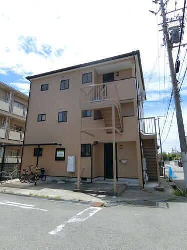兵庫県明石市王子２丁目 3階建