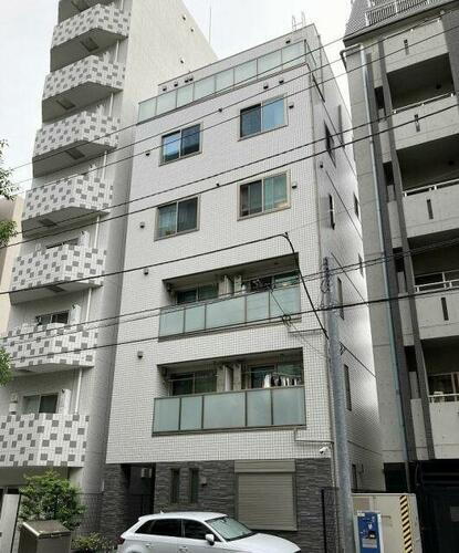 東京都新宿区戸塚町１丁目 6階建