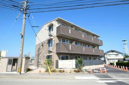 福岡県糟屋郡粕屋町戸原東３丁目 3階建 築6年7ヶ月