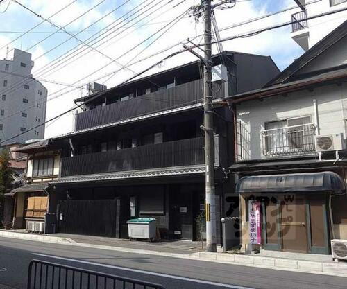 京都府京都市下京区間之町通七条上る堀詰町 3階建 築8年9ヶ月