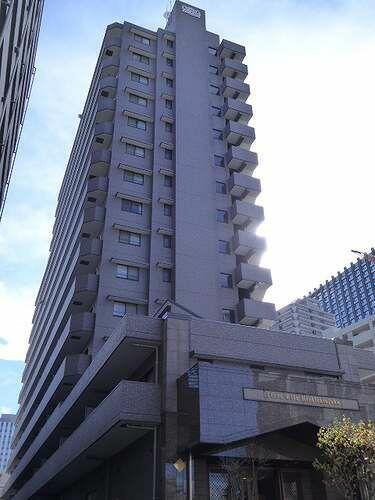 東京都新宿区西新宿８丁目 地上15階地下1階建 築25年5ヶ月