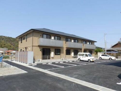 徳島県鳴門市大津町木津野字養父の内 賃貸アパート