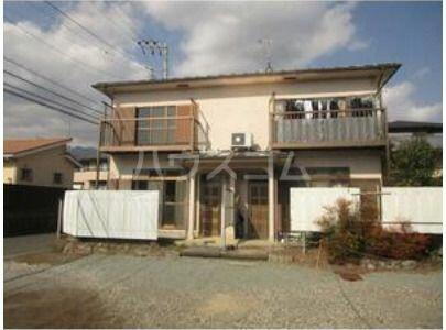 神奈川県秦野市堀西 2階建