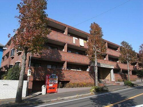 神奈川県横浜市青葉区柿の木台 3階建 築19年6ヶ月