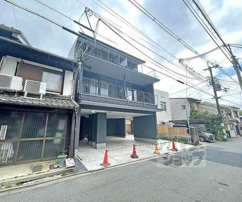 ｍａｈｉａ・ＳＡＮ－ＹＯＵ 3階建