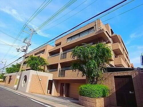 芦屋ロイヤルホームズ 5階建