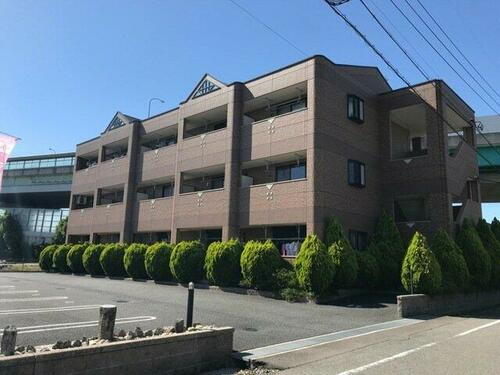 愛知県清須市朝日弥生 3階建 築17年5ヶ月