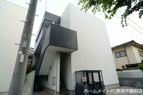 熊本県熊本市中央区岡田町 築9年12ヶ月 2階建