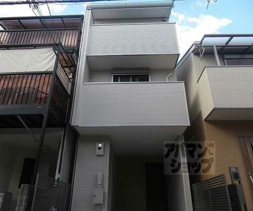 京都府京都市中京区聚楽廻中町 3階建 築4年8ヶ月