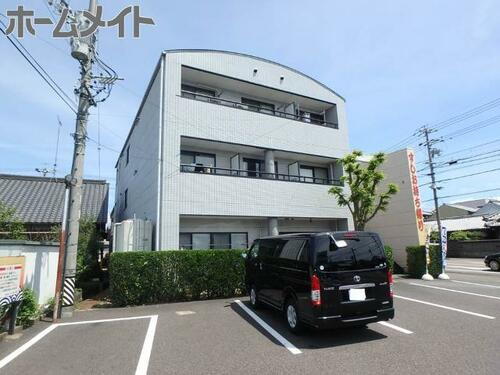ファンシービル 3階建