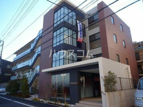 アビ・ルージュ 4階建