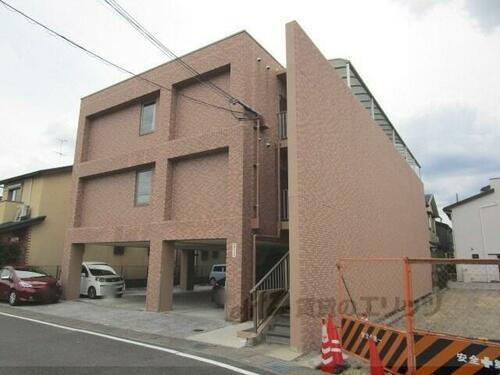 京都府京都市西京区桂畑ケ田町 築21年1ヶ月 3階建