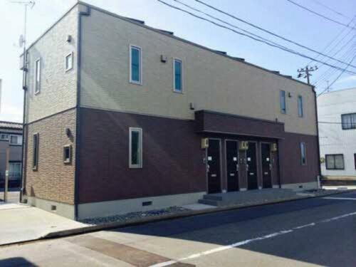 新潟県新潟市東区海老ケ瀬 2階建 築11年1ヶ月