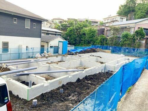 神奈川県横浜市南区南太田４丁目 2階建 