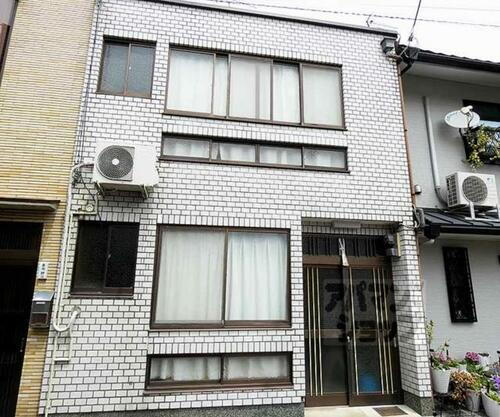 京都府京都市上京区小川通上立売上る挽木町 2階建