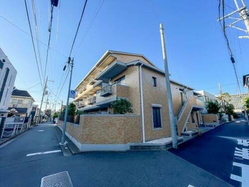 ブランクール 3階建