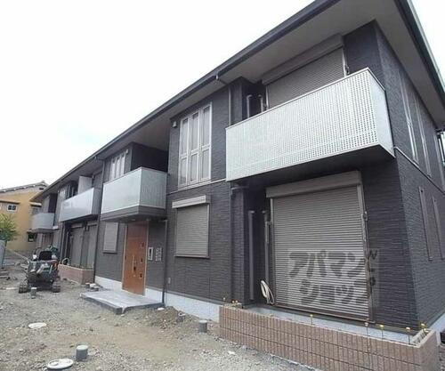 京都府京都市右京区梅津林口町 2階建
