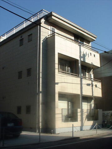 東京都港区高輪４丁目 3階建 築20年5ヶ月