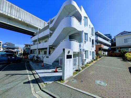 神奈川県横浜市保土ケ谷区坂本町 3階建 築36年3ヶ月