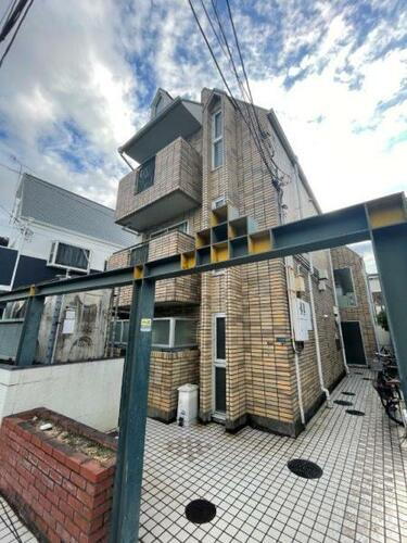 サンパレス２１仁川 3階建