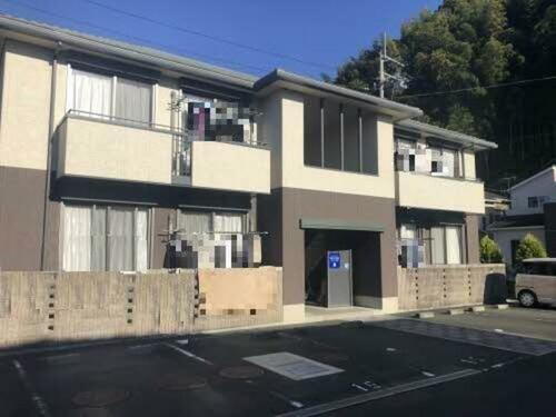 バリュージュ山際　Ｂ棟 2階建