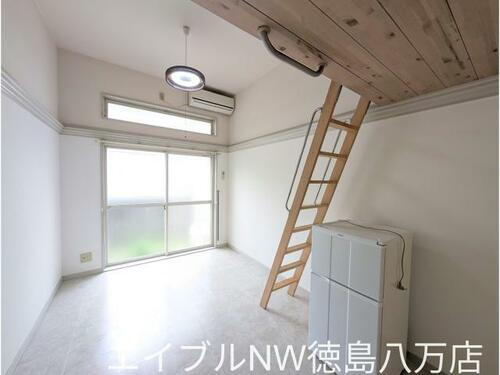 徳島県徳島市大和町１丁目 賃貸アパート