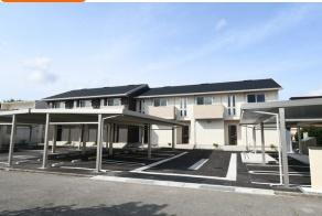富山県富山市上袋 2階建
