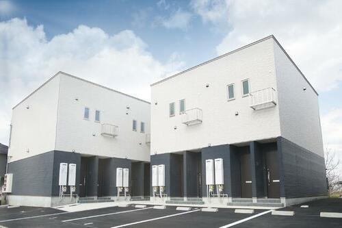 兵庫県姫路市広畑区北河原町  2階建