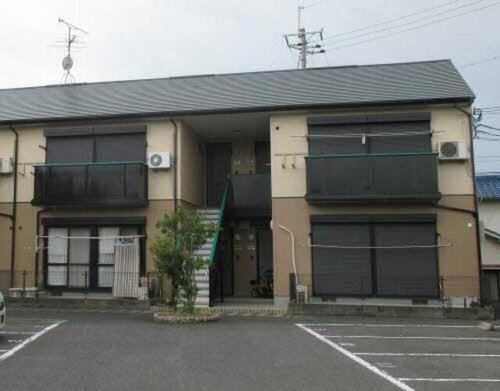 大阪府岸和田市岡山町 2階建