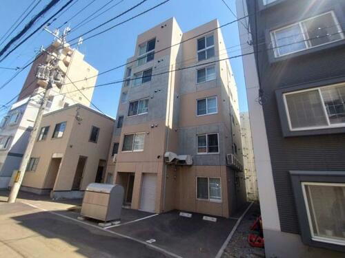 北海道札幌市中央区南八条西１２丁目 5階建 築2年4ヶ月