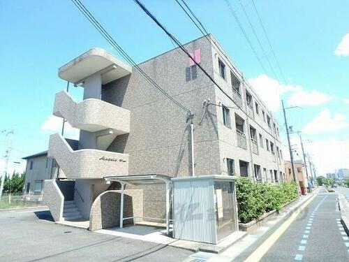 滋賀県守山市金森町 3階建 築19年6ヶ月