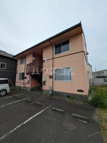 静岡県沼津市大岡 2階建