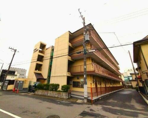 伊勢原コーポラス 4階建