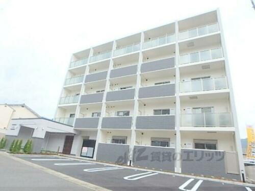 ラヴィータ 5階建