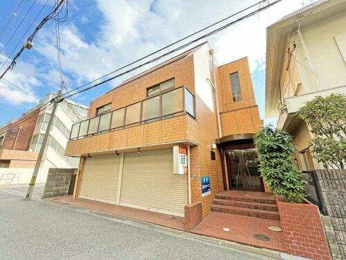 ラピーヌ甲東 3階建