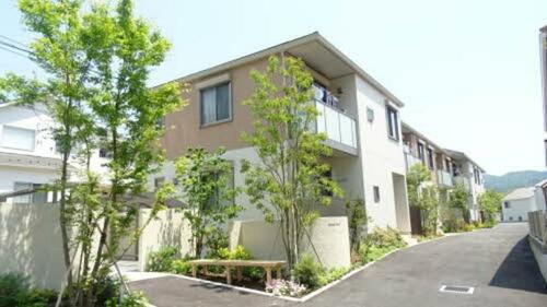 Ｓｕｎｎｙ　Ｃｏｕｒｔ 2階建