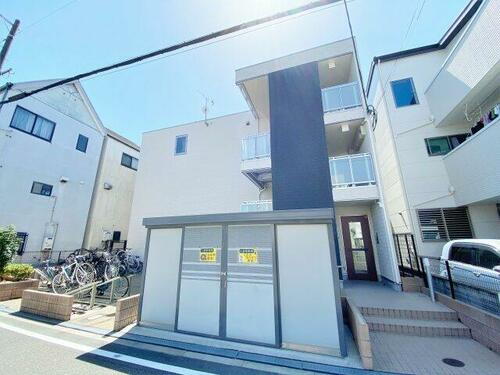 リブリ・おおさか鴫野 3階建