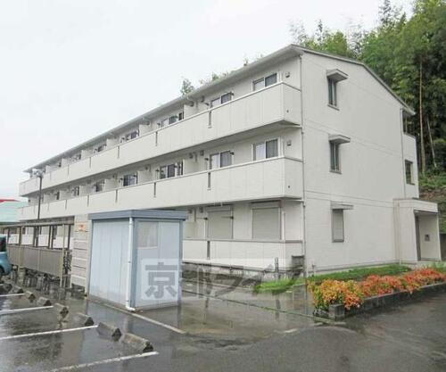 セジュール神領 3階建