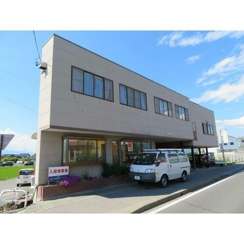 ただちやビル 2階建