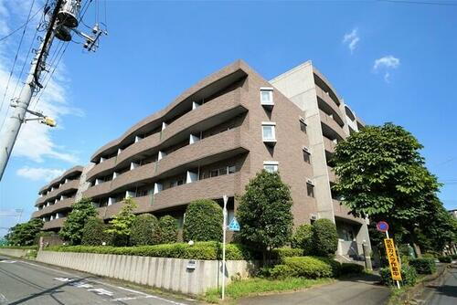 東京都稲城市東長沼 6階建
