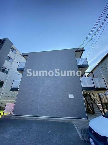 兵庫県尼崎市久々知２丁目 3階建